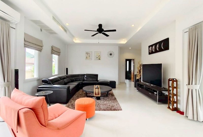 Hua Hin 3 Bed Pool Villa For Sale at The Views18