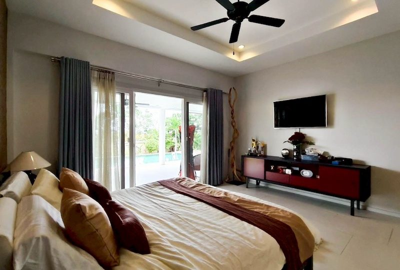 Hua Hin 3 Bed Pool Villa For Sale at The Views4